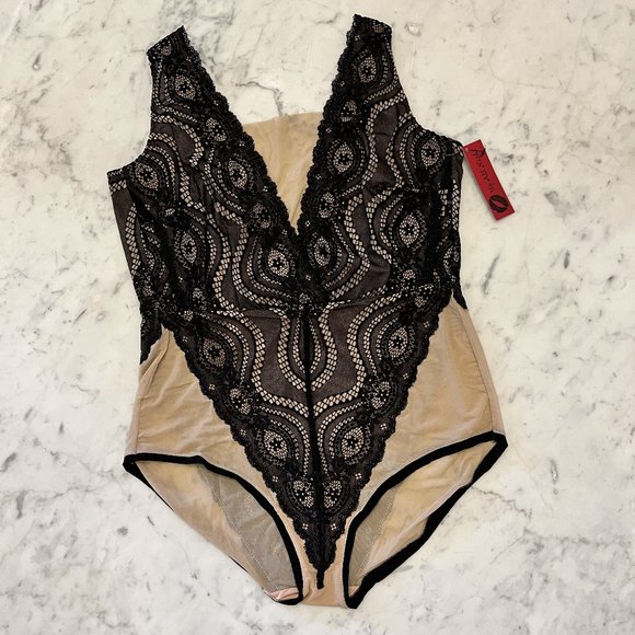 New with tags UP ALL NIGHT Black Lace & Nude Mesh Bodysuit Size Large - Picture 3 of 8